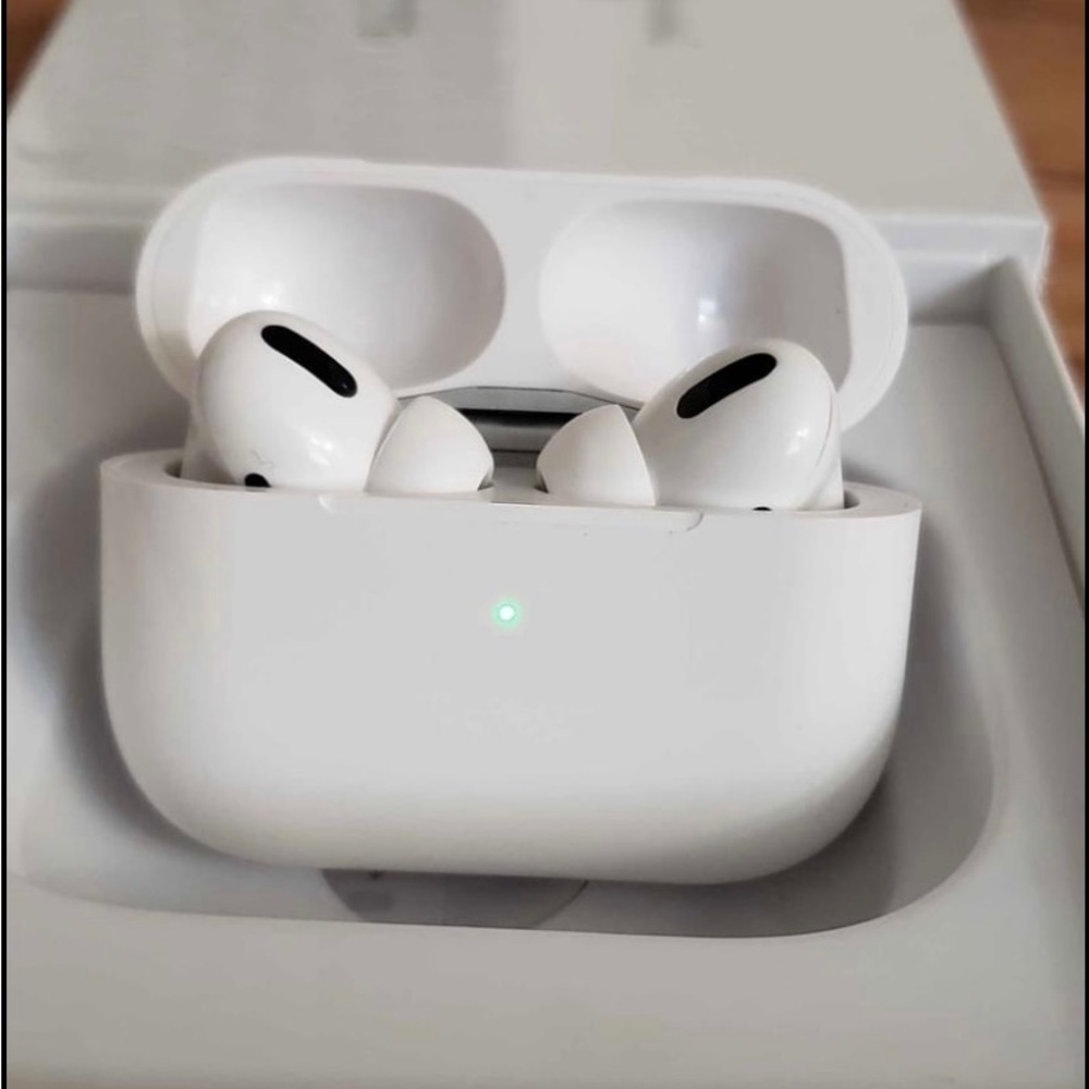 AirPod Pro Style Earbuds